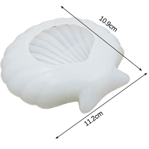 Forma silikonowa muszla 11cm na 11 cm . Inaczej zwana muszelka, jednoczęściowa. Forma silikonowa służy do odlewów z żwicy akrylowej i gipsu polimerowego. Silikonowa forma jest łatwa w czyszczeniu i wielorazowego użytku.